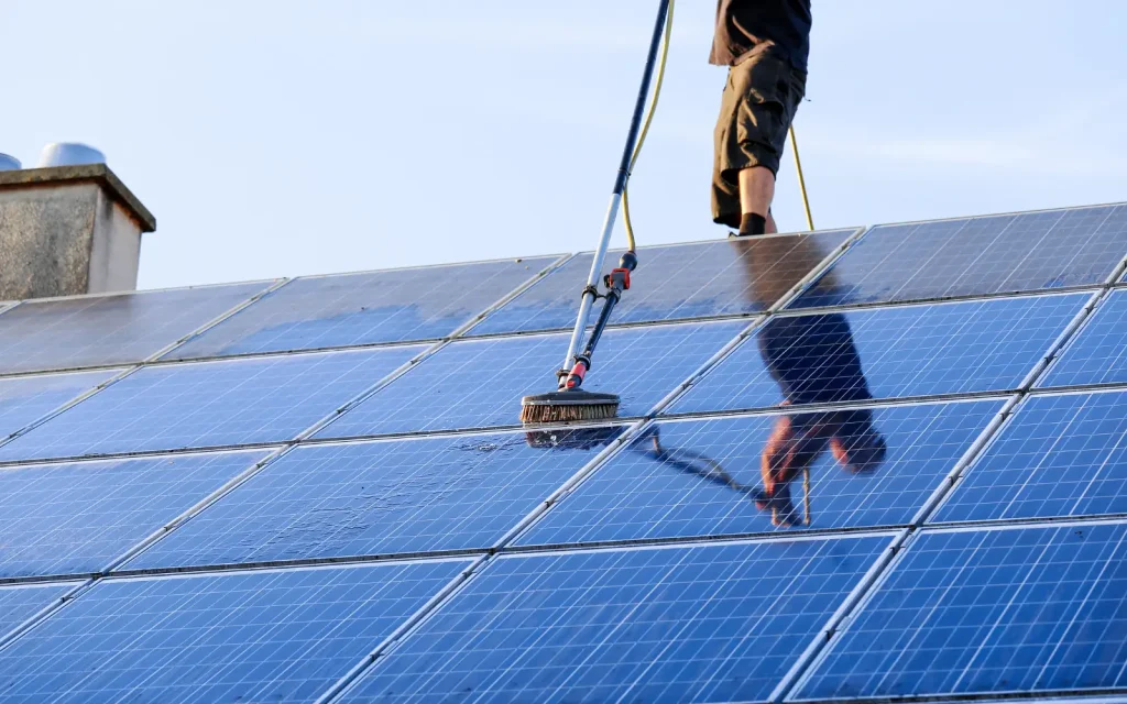 Best Solar Panel Cleaning Companies 2 Best Solar Panel Cleaning Companies 2