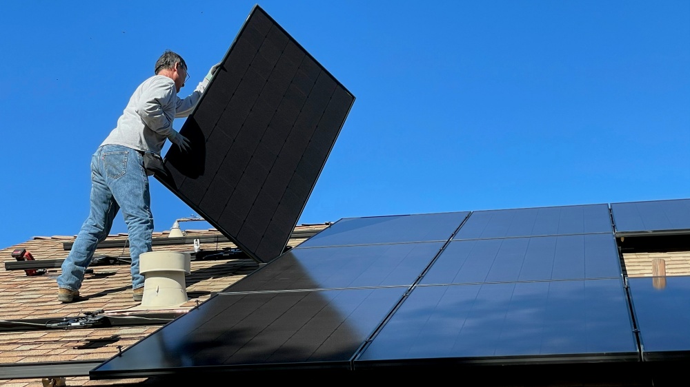 do solar panels need to be cleaned 2 do solar panels need to be cleaned 2